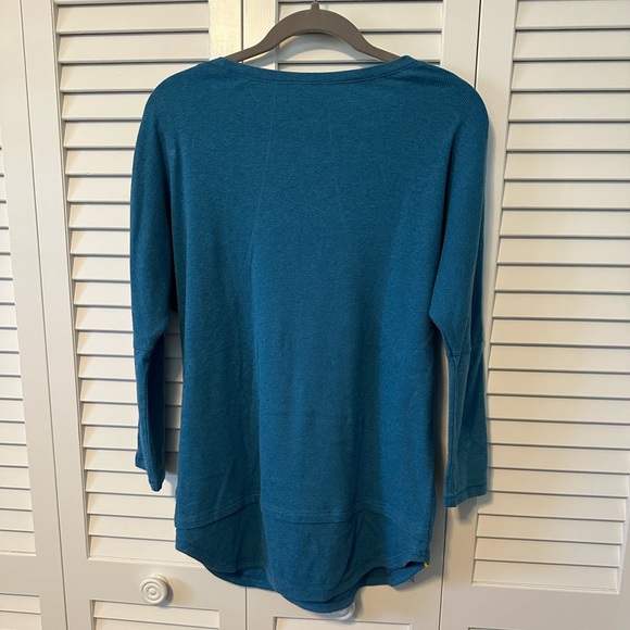 Lole tunic length top, 3/4 sleeve, size Small - Picture 2 of 10
